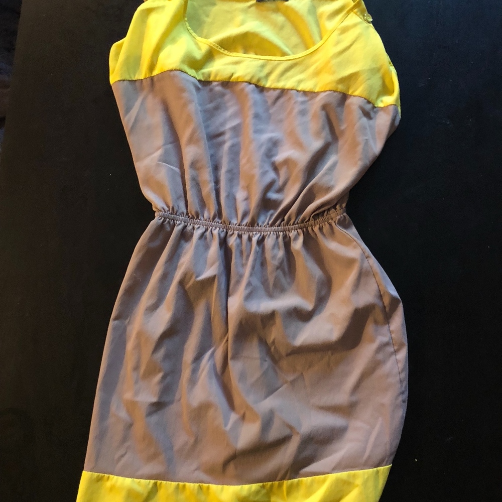 Cute gray and yellow dress